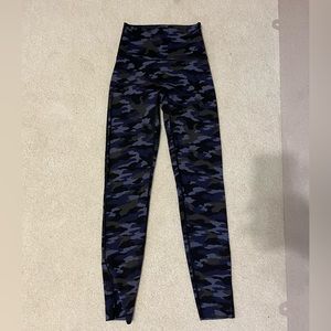 Aerie camo leggings